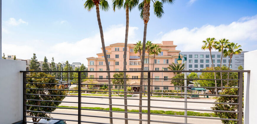 5400 Playa Vista Dr. #2