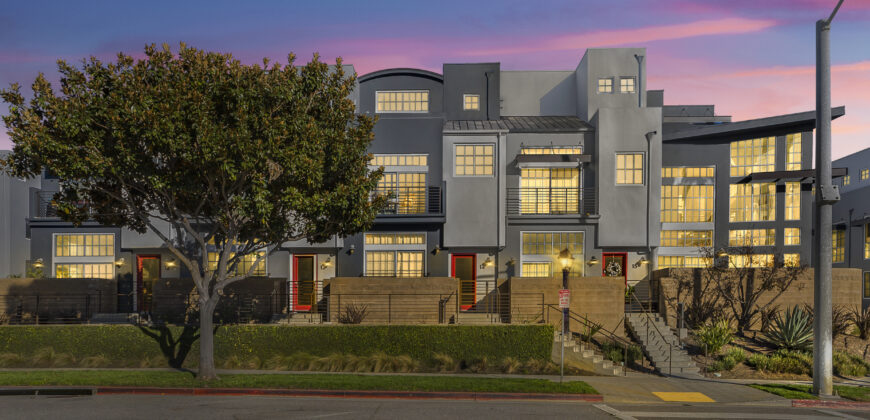 5350 Playa Vista Dr. #14