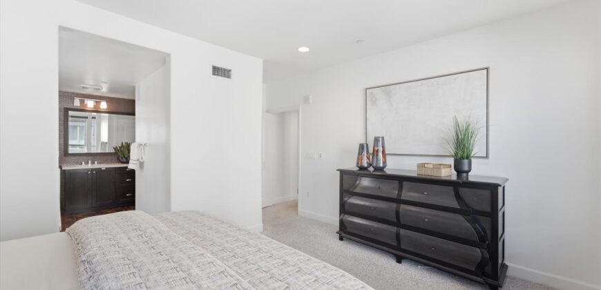 12534 W. Fielding Circle #3